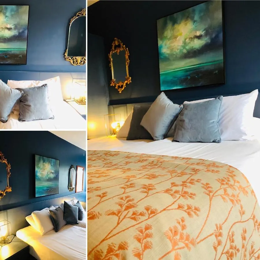 The Waterside Apartment 112 Harbour Mills Westport 0*,  Irland